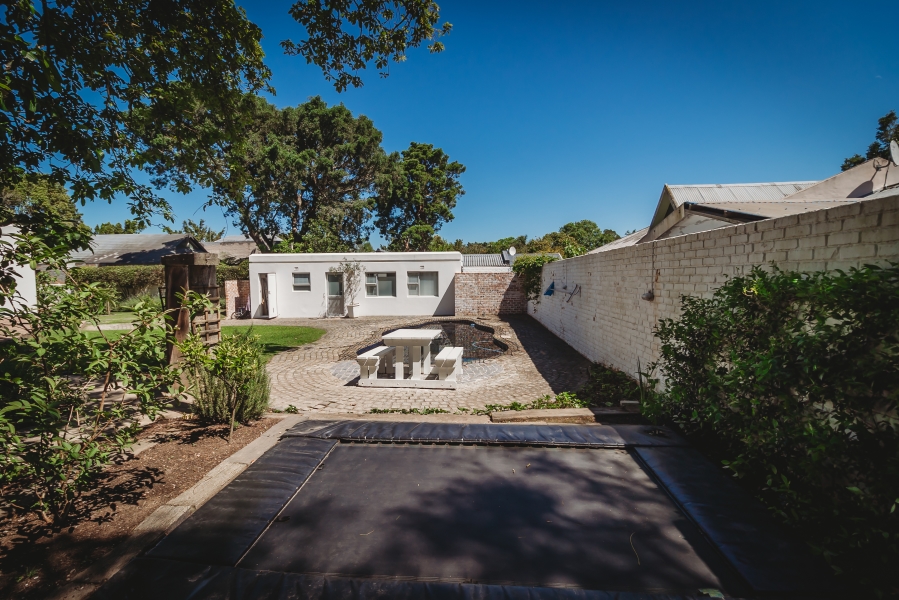 4 Bedroom Property for Sale in Heatherlands Western Cape